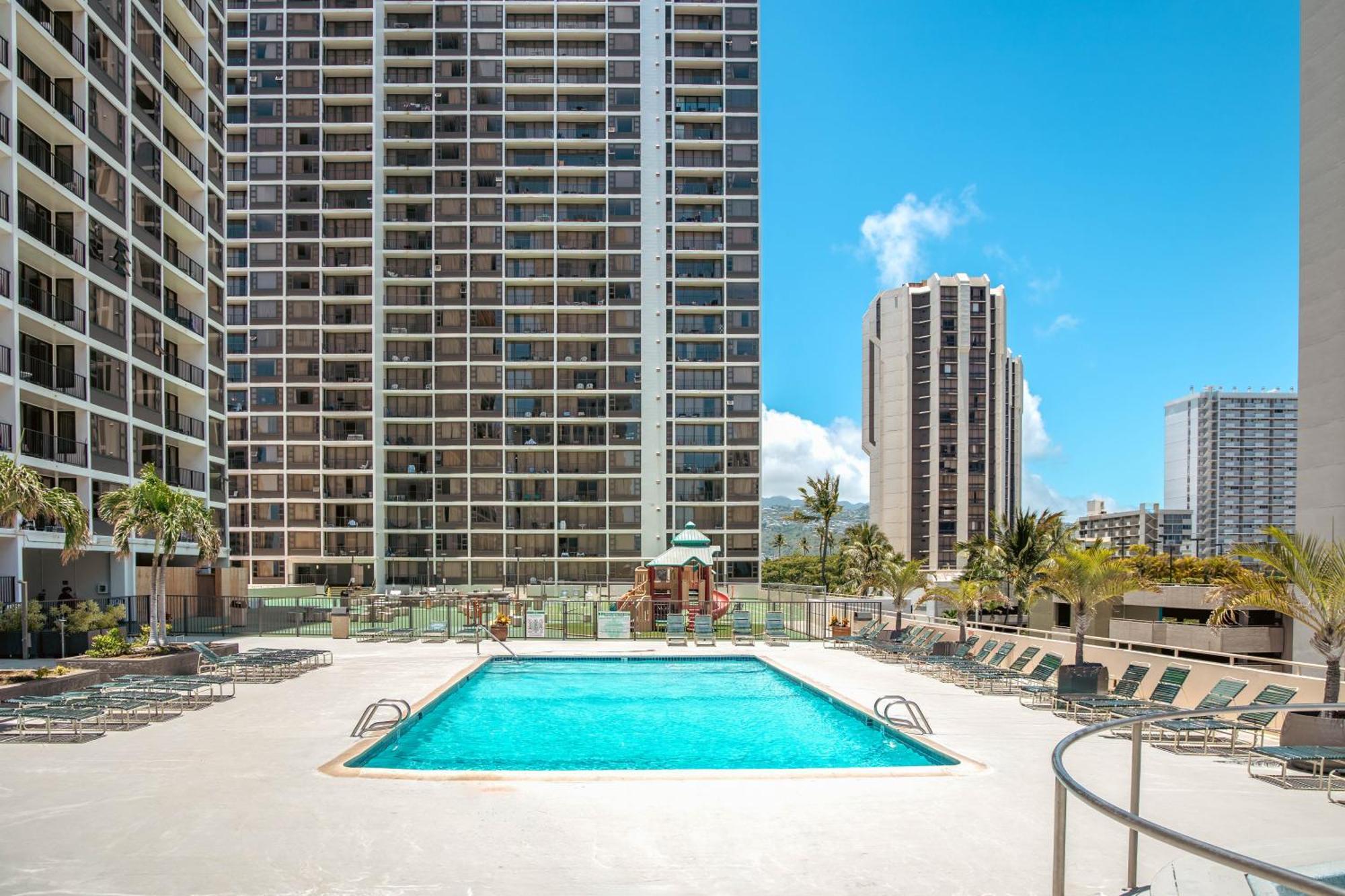 Beautiful 1Br, Steps To Waikiki Beach And Parking Apartment Honolulu Exterior photo